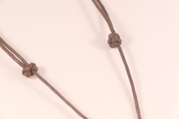 cordon-coton-ciré-brun-pendentif-corne