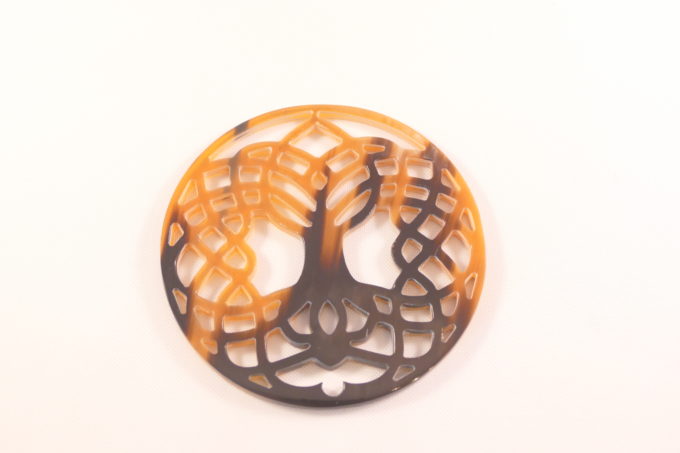 pendentif-arbre-de-vie-corne-laqué-naturelle-4