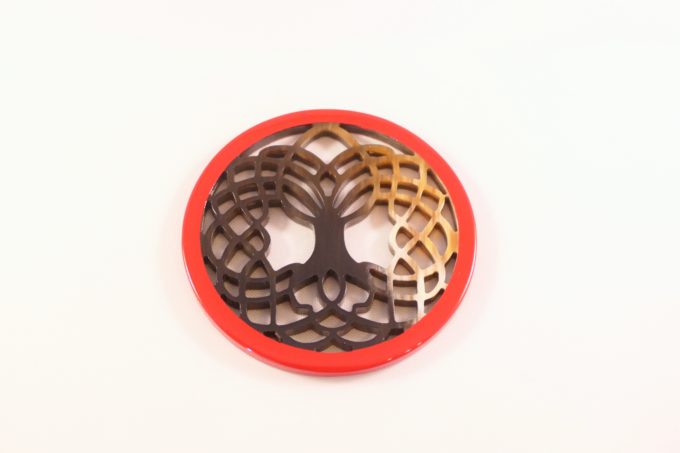 pendentif-arbre-de-vie-corne-laqué-rouge-4